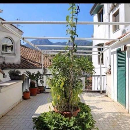Apartmán Bb Al Centro Di Vietri Exteriér fotografie